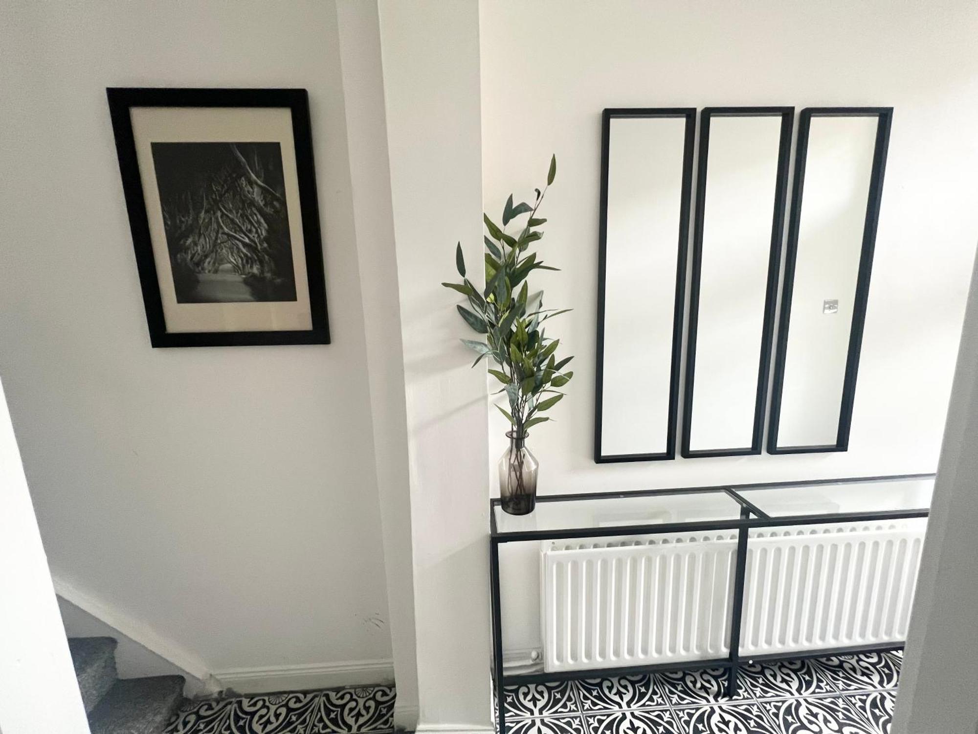Luxury Belfast Stay - Townhouse Exterior photo